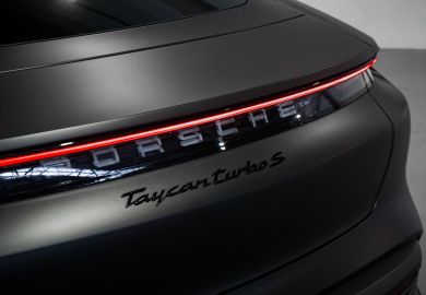 Porsche Taycan Turbo S 2023 Preto Jet