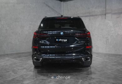 BMW X5 X-Drive50e M Sport 2024 Preto Safira