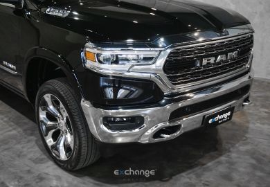 RAM RAM 1500 Limited HEMI 5.7 2024 Preto