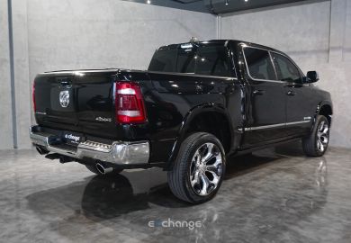 RAM RAM 1500 Limited HEMI 5.7 2024 Preto