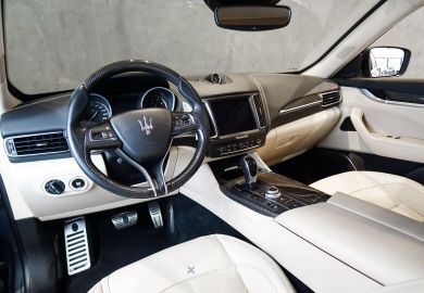 Maserati Maserati Levante SQ4 2018 Cinza Grigio Maratea Metallescent