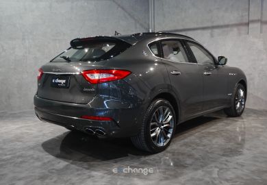 Maserati Maserati Levante SQ4 2018 Cinza Grigio Maratea Metallescent
