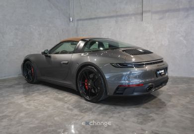 Porsche 911 Targa 4 GTS (992.1) 2022 Verde Aventurini