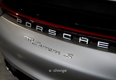 Porsche 911 Carrera S 2021 Prata GT