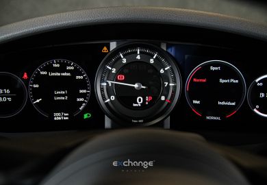 Porsche 911 Carrera S 2021 Prata GT